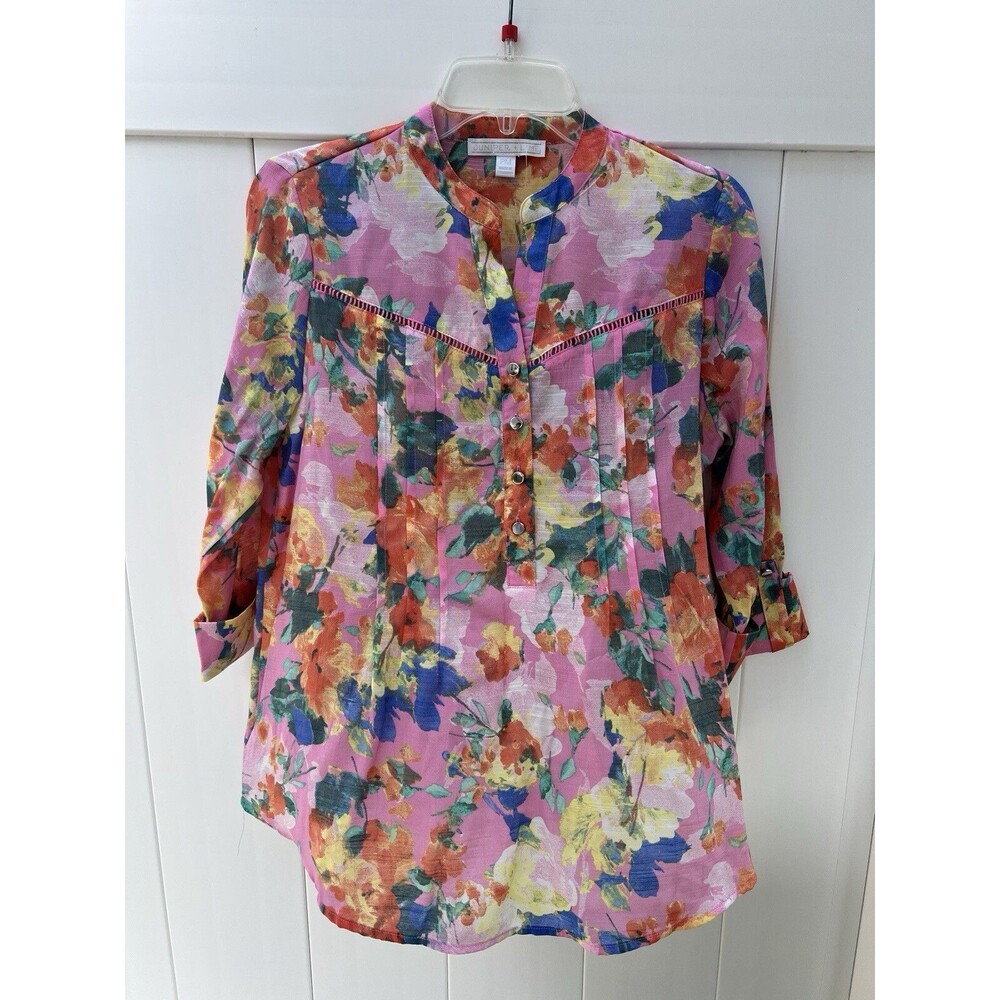Juniper + Lime Women's Size PM Blouse 3/4 Sleeve Floral Colorful NEW